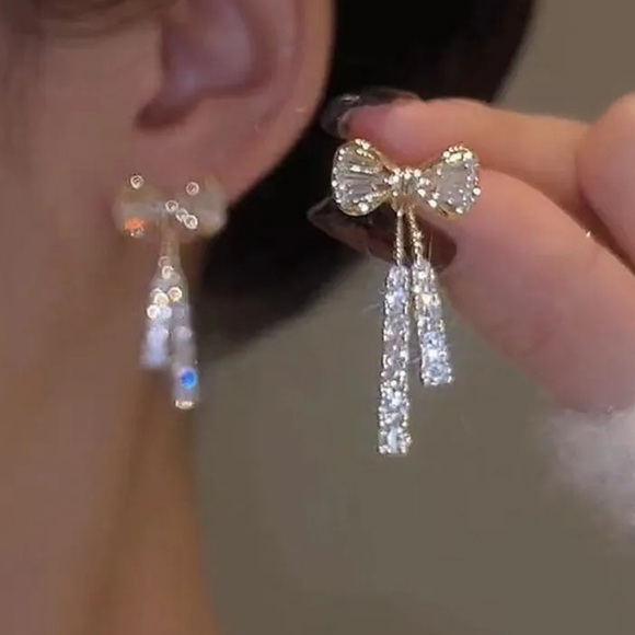 Bow Rhinestone Gold Earrings - Picture 2 of 4